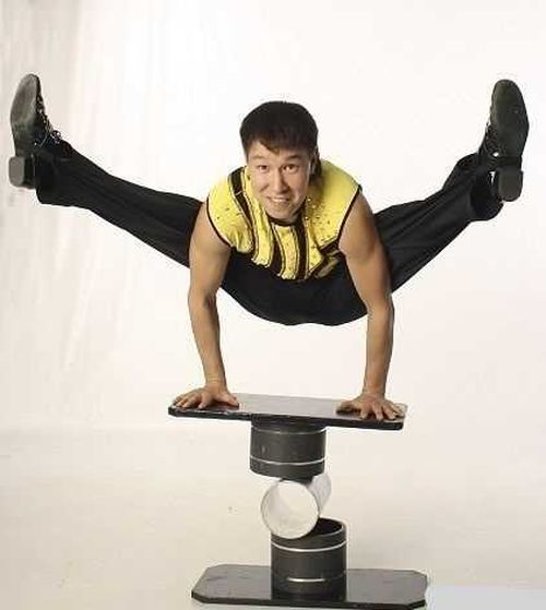 Сегодня на телеканале «Ю» выйдет реалити-шоу «Обмен домами». В проекте приняла участие семья Демир-оола Хертека из Тувы 