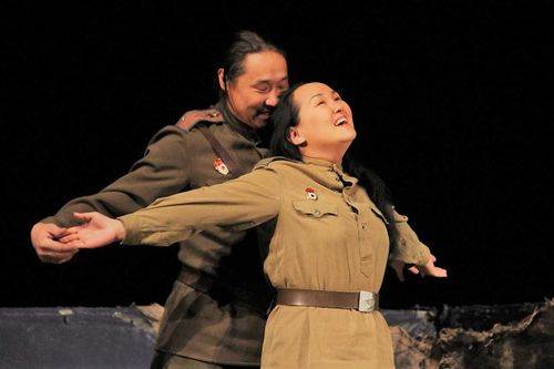 Национальный музыкально-драматический театр Тувы объявил конкурс рецензий на спектакли последней недели апреля 