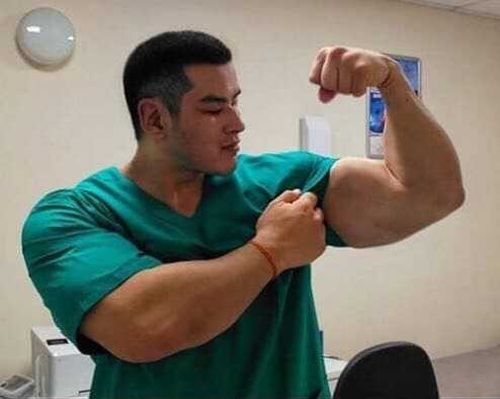 Тренера по фитнесу из Тувы осудили за контрабанду стероидов