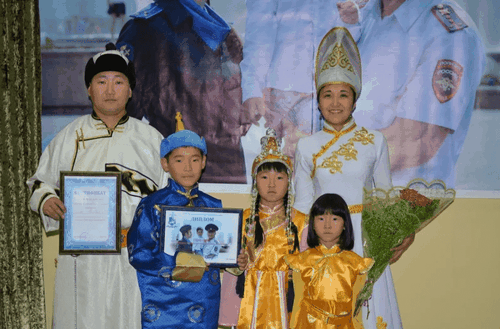 В Туве стартовал прием заявок на региональный этап Всероссийского конкурса «Семья года» - 2019