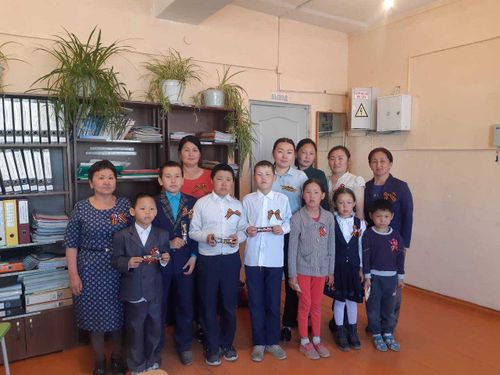 Парад-шествие, первенство по борьбе хуреш, благоустройство территорий и чтение книги «Они сражались за Родину» – Тува готовится встретить 74-ю годовщину Победы