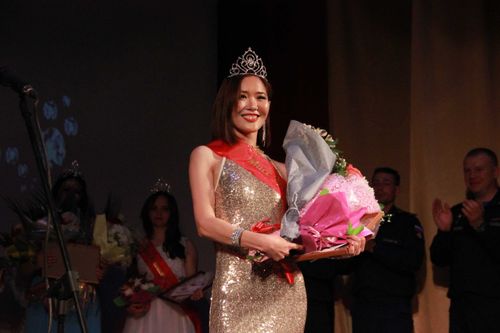 В Кызыле в первом межнациональном конкурсе красоты звание «Мисс Хранительница-2019» получила представительница монгольской диаспоры 