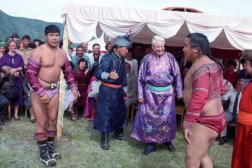 «Тувинская правда»: непростые девяностые