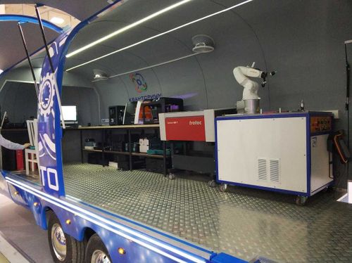 Сельские школьники Тувы смогут изучать новые технологии с помощью мобильного технопарка 