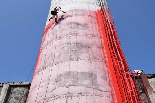 Кызылская ТЭЦ проводит работы по окраске дымовых труб 