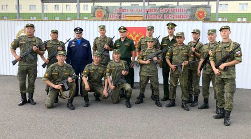 Первые выпускники военной кафедры Тувинского госуниверситета приняли военную присягу 