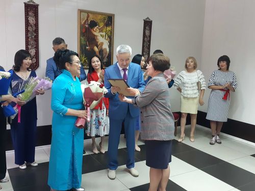 В Кызыле состоялась регистрация «Сапфировой свадьбы» 