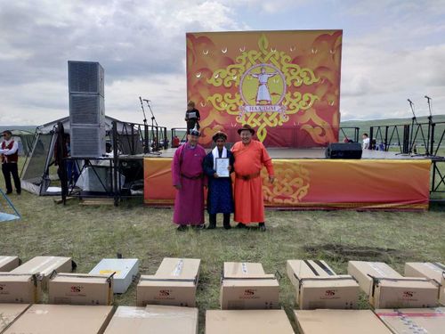 В Туве состоялась церемония открытия юрточного городка в местечке Тос-Булак