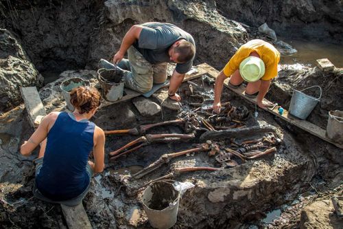 В Туве завершилась июльская смена экспедиции по исследованию кургана Туннуг 