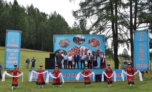 В Тоджинском районе Тувы провели районный Наадым и Международный день коренных народов мира 