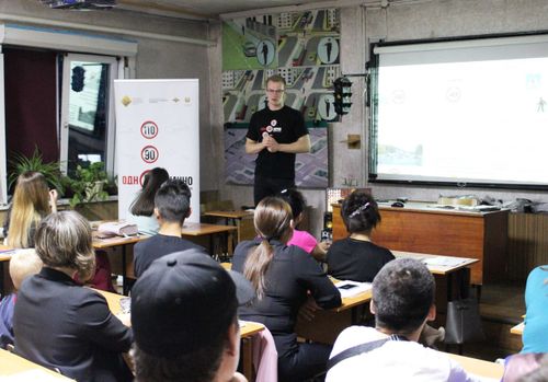 В Туве стартовала социальная кампания по линии безопасности дорожного движения «Однозначно»
