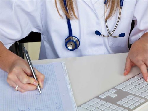 В Туве к Международному дню врача будет организован флешмоб «Спасибо, доктор!»