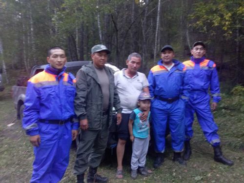 Заблудившихся отца с сыном нашли спасатели Службы ГО и ЧС