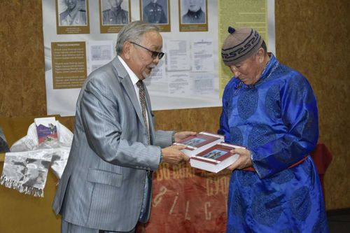 В Туве презентовали книгу "Кокай адар Конгар"