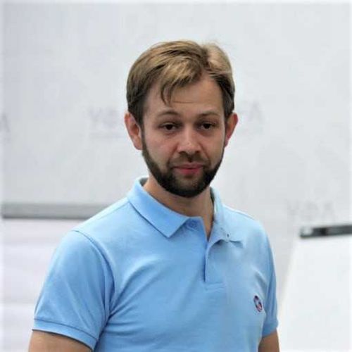 Предпринимателей Тувы приглашают на семинары федерального спикера Рената Маняпова