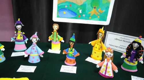 Выставка детского творчества «В дружбе народов – единство России»