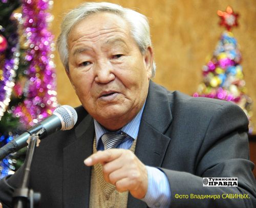 В Кызыле установят мемориальную доску Александру Даржаю