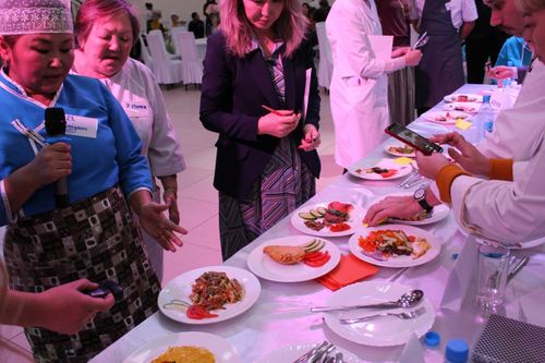 В Кызыле прошел второй конкурс профессионального мастерства «Царство вкуса»