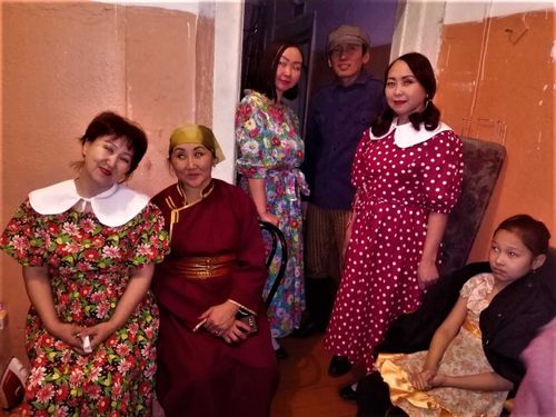 В Туве состоялась премьера спектакля «Рушевы»