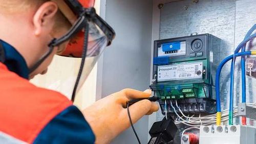 Энергетики за полтора года планируют оснастить «умными» счетчиками половину Сибири