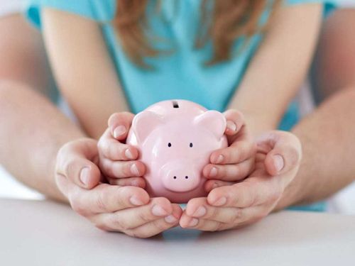 Пособия многодетным 2020. Кому и сколько?