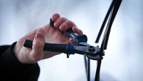 Охотники за чужим имуществом могли оставить Овюр без связи 