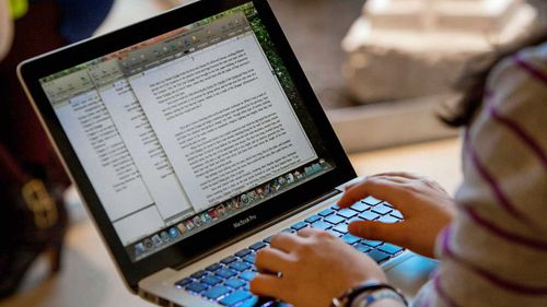 Дети Тувы официально перейдут на дистанционное обучение с 13 апреля 