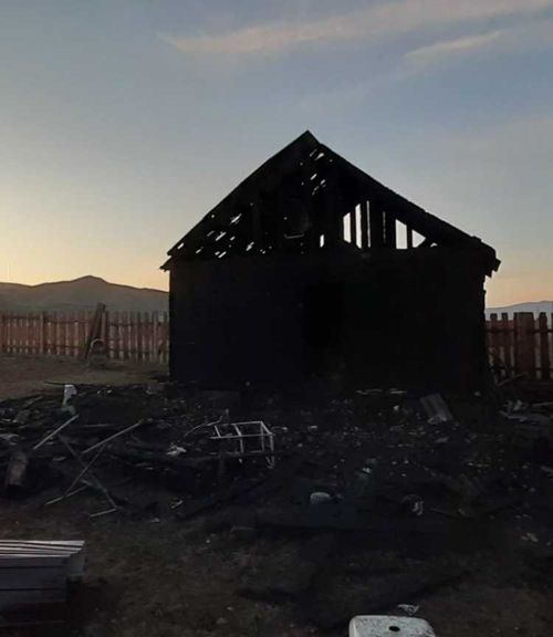 В Туве при пожаре сгорели 4 человека