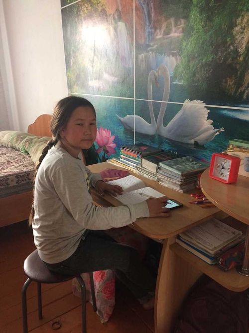 Век живи - век учись: «В каждой семье – не менее одного ребенка с высшим образованием» в Барун-Хемчике