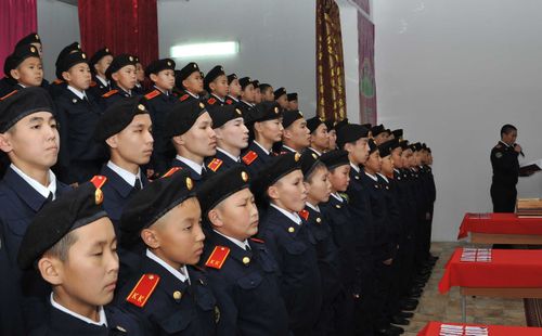 В районах Тувы предл­ожили создать филиалы кадетского корпуса