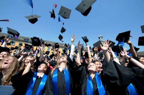 Больше половины российских выпускников мечтают работать удаленно