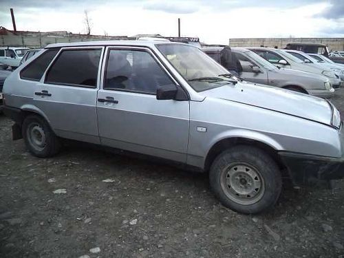 На машинах какого цвета ездят в Туве?