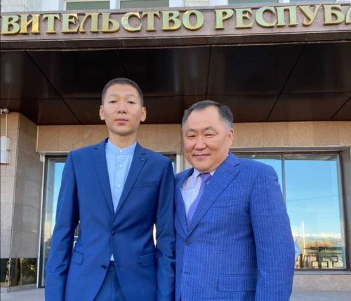 Первый медалист кызылской школы-интерната