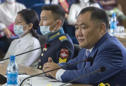 В Туве 87 медалистов и 10 стобалльников по ЕГЭ