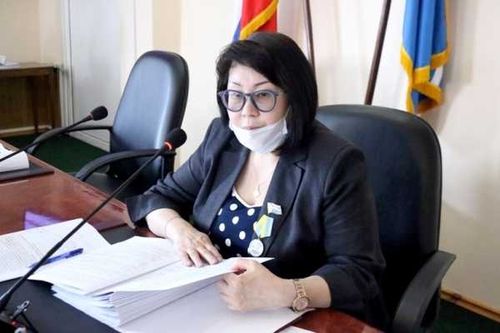 «Единая Россия» предложила увеличить долю оклада в зарплате бюджетников до 70%