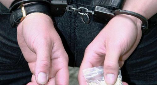 Горбатого могила исправит? Двое осужденных Тувы продолжали раздавать наркотики за решеткой