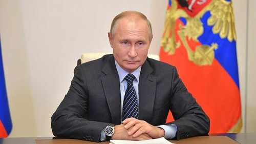 Путин поручил больных коронавирусом обеспечить бесплатными лекарствами