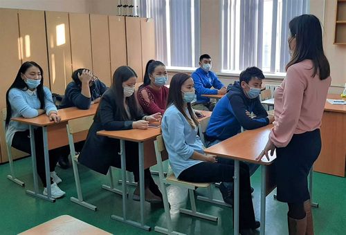 Пандемия: Студенты физмата ТувГУ едут учить детей Улуг-Хема