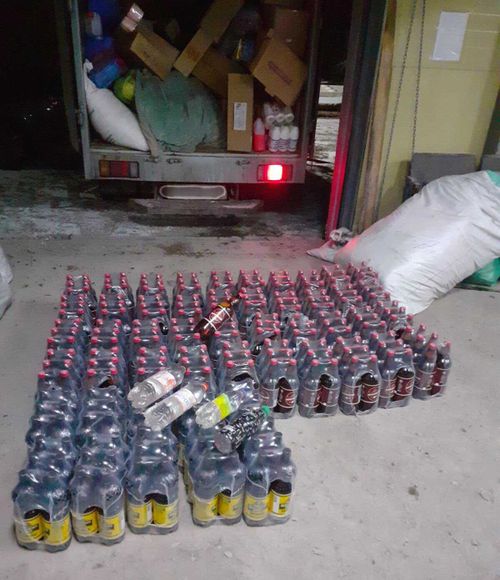 В Туве у бутлегера изъяли почти 400 литров алкоголя