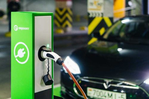 В Туве планируют установить заправки для электромобилей