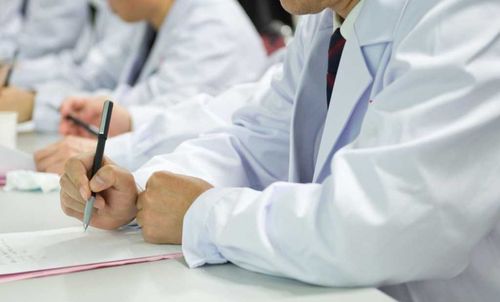 Жизнь после «ковида» обсудили в Минздраве Тувы