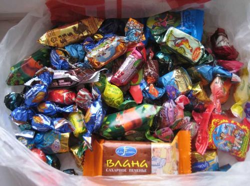 ОНФ Тувы передал медикам сладкие гостинцы