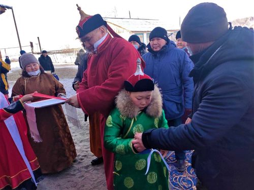 В Сут-Хольском районе заработал новый спортивный зал