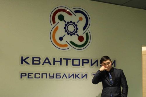 Как четверокурсник Тувинского техникума информтехнологий "приручил" динозаврика из Google