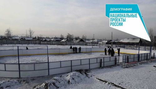 В Чадане завершается строительство хоккейной коробки