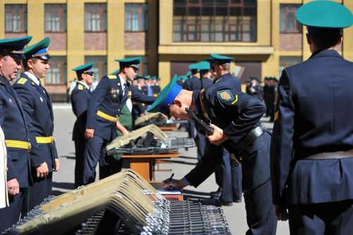 В Кызыле идет отбор абитуриентов в пограничные институты