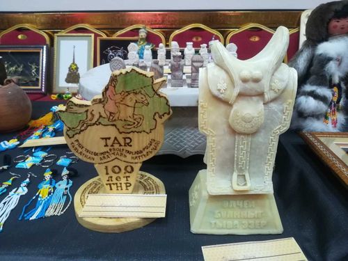 100 чылдаанның эң онзагай суй белээ