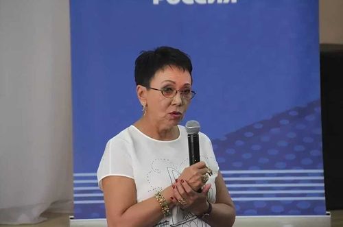 Депутат Госдумы Лариса Шойгу поздравила школьников Улуг-Хема с «Шагаа»