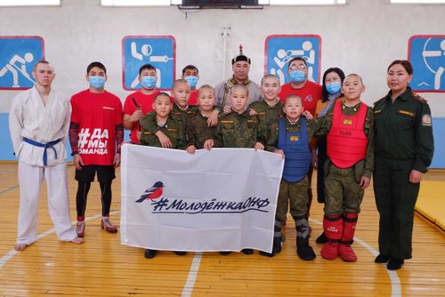 С тувинскими подростками поделились секретами казачьего воспитания и борьбы хуреш