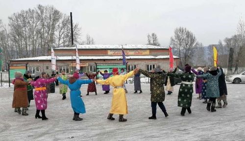 Сут-хольцы встречают Шагаа под буддийские молебны